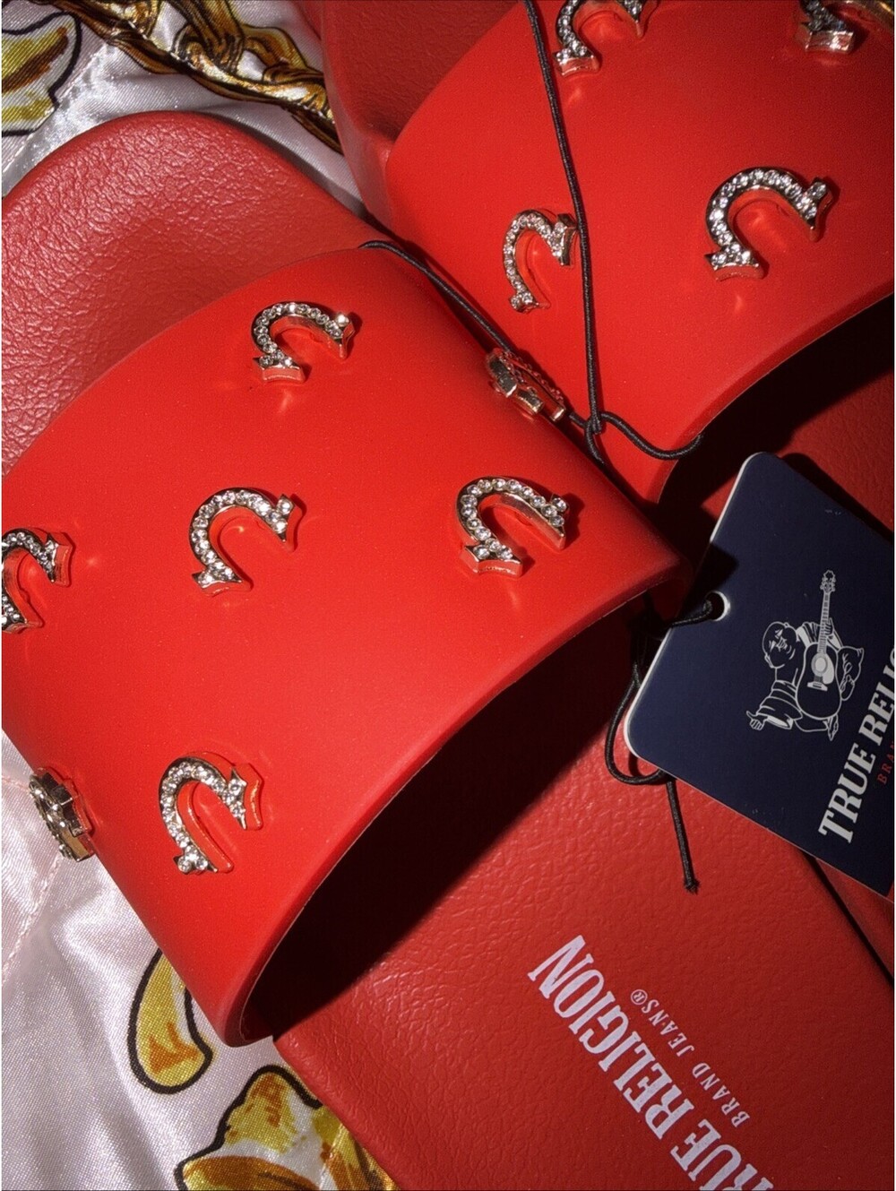 True Religion Womens Sandals Red Mini Bling Logos NWT - Picture 5 of 5